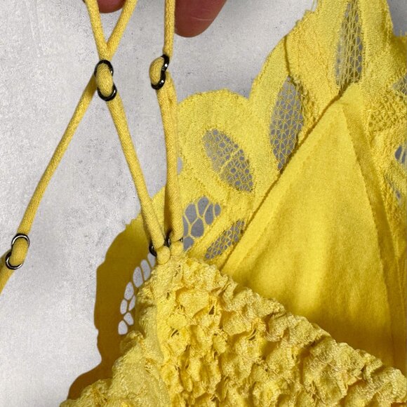Free People Adella Yellow Bralette Size Medium Lace Bohemian Bra Crochet Y2K Top - Picture 8 of 13